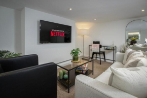 Blackpool Central Springfield Apartments Spacious Comfort